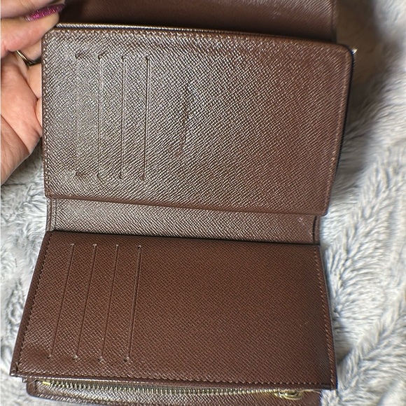 LOUIS VUITTON Portefeuille Alexandra Damier Ebene Tri-fold Wallet - Picture 10 of 17